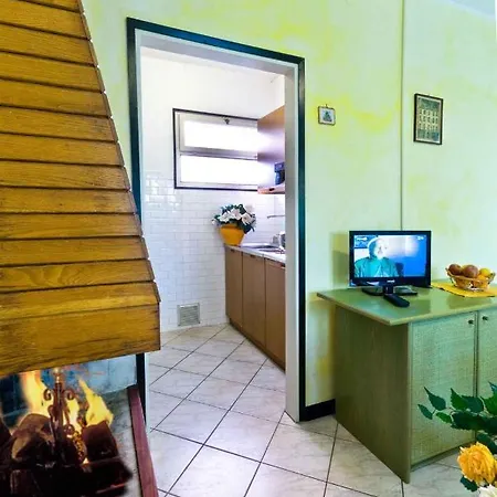 In 24434 Апартаменти